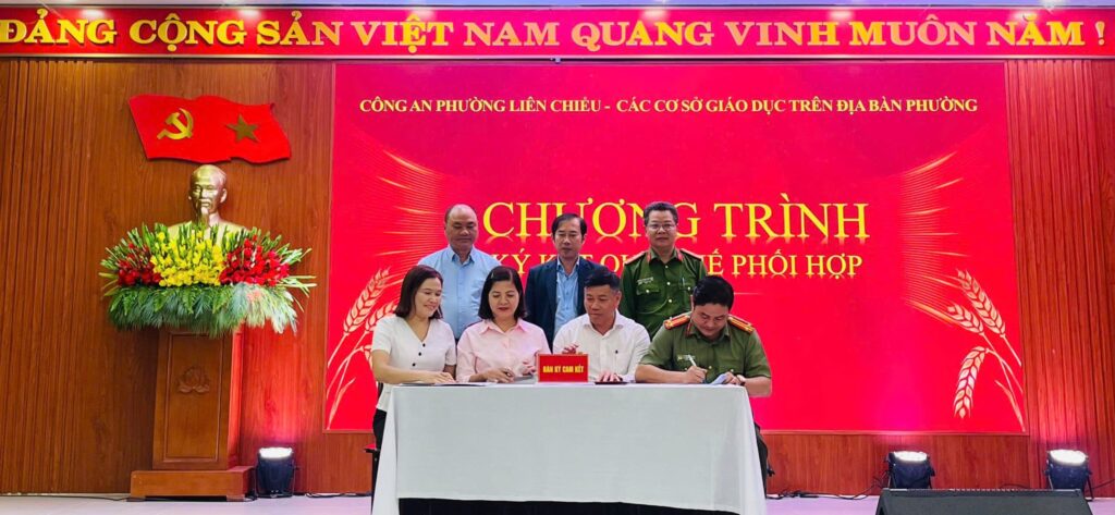 Trường THCS Nguyễn Lương Bằng được khen thưởng phong trào toàn dân bảo vệ an ninh Tổ Quốc năm 2025 1 641320238 883235717861810 1690092741492476507 n